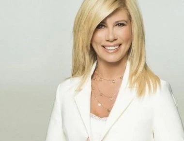 Περιπέτεια για τη Ζήνα Κουτσελίνη: Ποιος την έμπλεξε εν αγνοία της σε υπόθεση εκβιασμού